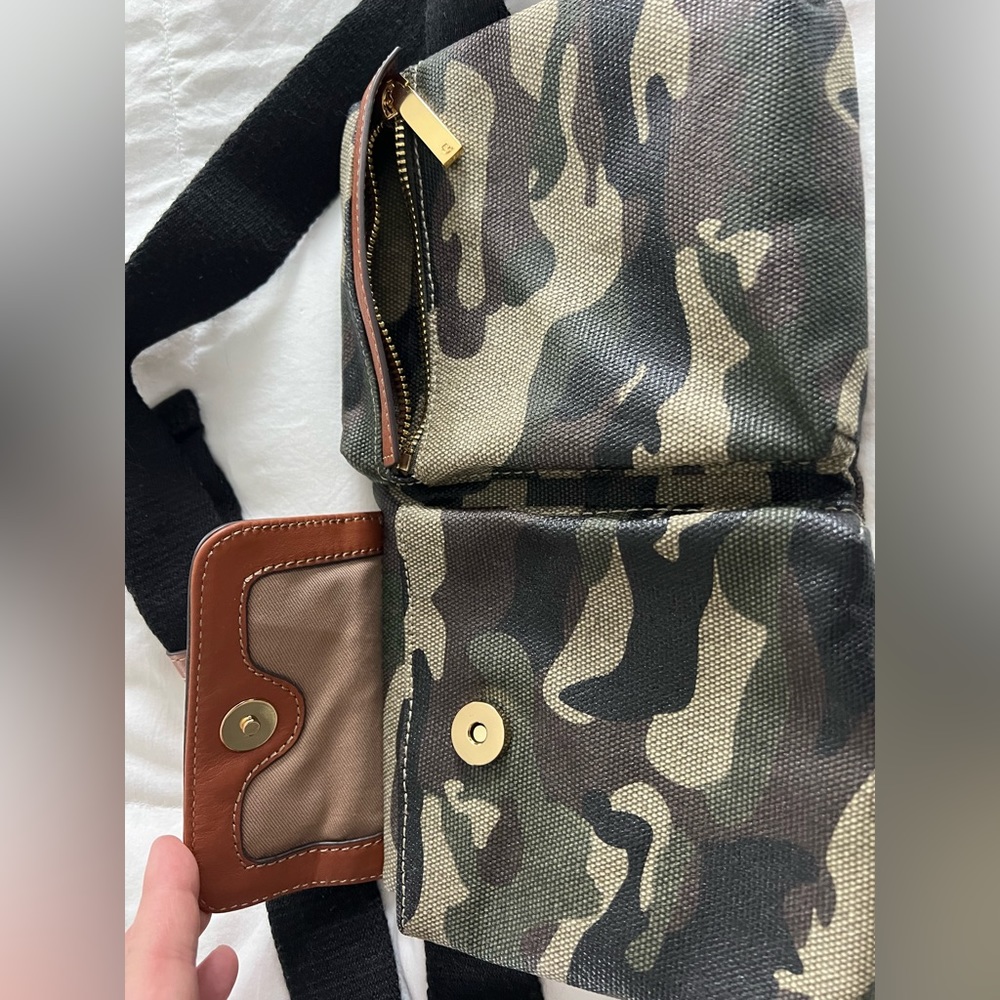 G.I.L.I. Camo fanny belt bag - Picture 2 of 5